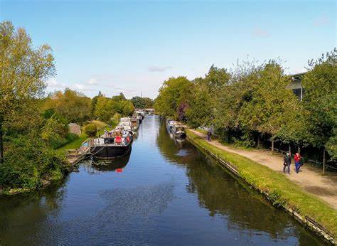 Greenford to Little Venice {walking along The Grand Union Canal}