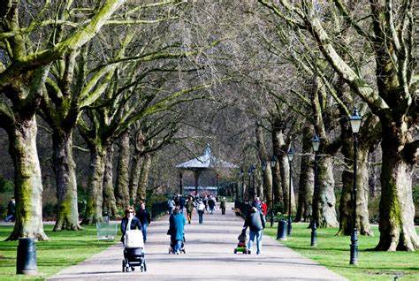 Wednesday walk with Paul Clapham Junction to the to The Rose Pub Vauxhall