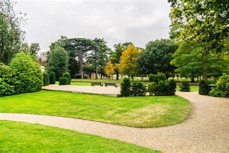 Paul's Sunday Walk Turnham Green to Kew Bridge, via leafy Chiswick