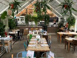 Clifton Nurseries {Warwick Ave) to Camden Lock, walking along the Regents Canal