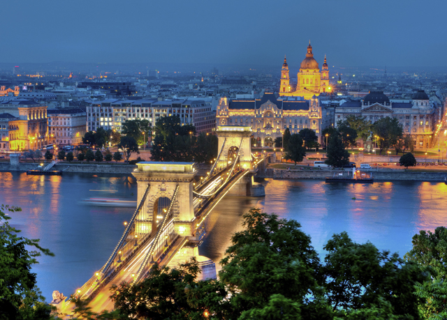 Christmas market and sightseeing in Budapest, 6th December- 8th December