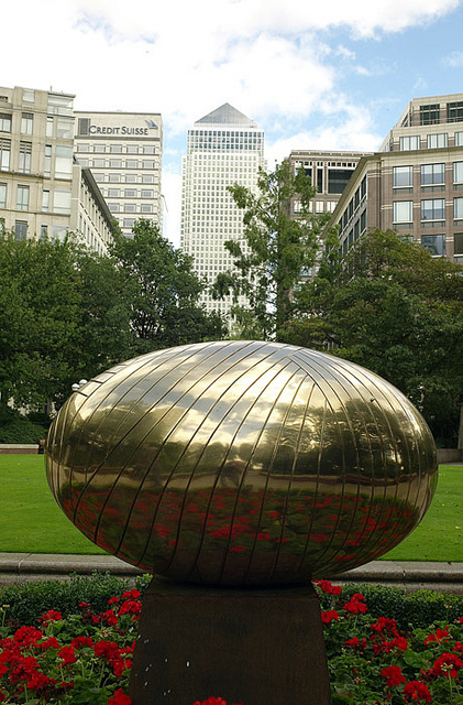 Canary Wharf superlative Art walk with Dee