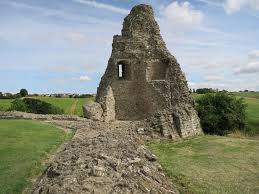 MID-WEEK with Di-from Benfleet to Hadleigh Castle to Leigh-on-Sea.