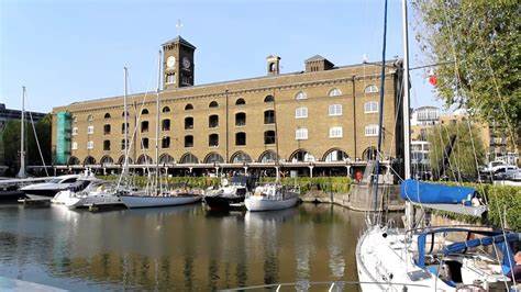 Tower Gateway to Waterloo via Wapping