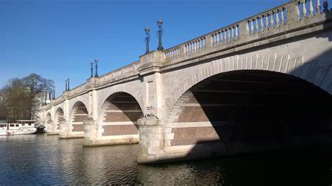 Twickenham to Kingston via Richmond (6 miles}