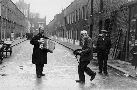 walking the LAMBETH WALK....Brand new walking tour with Barrie