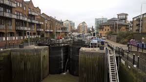 Varied and interesting 9 mile Limehouse Circular with walking Paul