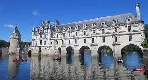 A French Adventure - A discovery of the Chateaux of the Loire with Lits