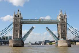 Fun 8 bridges walk distance 6 miles, London Bridge to Chelsea Bridge.