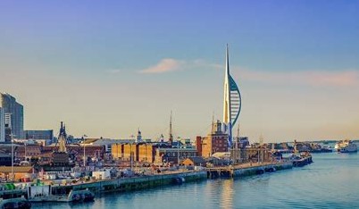 Day trip to Portsmouth by train with Tina and Carmina
