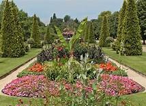 Peaceful Gardens walk/meditation day around Regents Park with Carmina