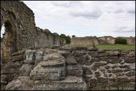 Erith to Falconwood following The Green Chain via Lesnes Abbey Ruins.