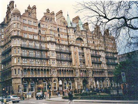 The Magic of Midtown - walking tour with Blue Badge guide Laurence