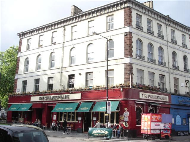 Passage through Pimlico - walking tour with Blue Badge guide Laurence